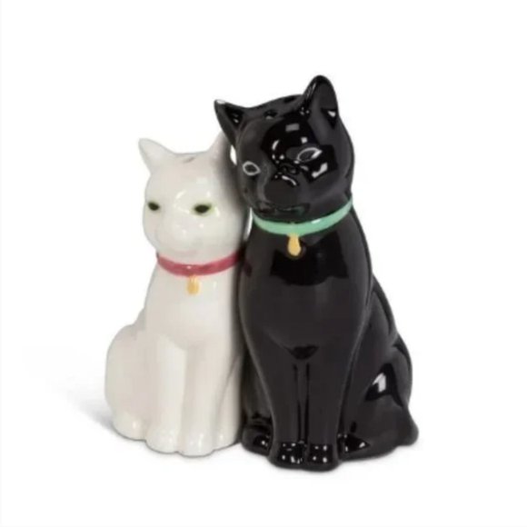 Cuddling Cats Ceramic Salt & Pepper Shakers - Picture 3 of 10